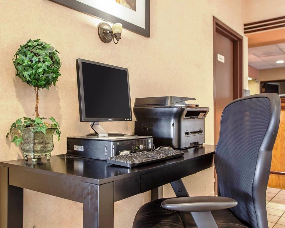 Quality Suites Milwaukee Airport Ngoại thất bức ảnh